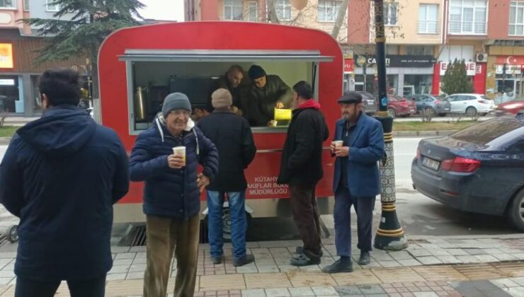 Vakıflar Bölge Müdürlüğü’nden sıcak çorba ikramı