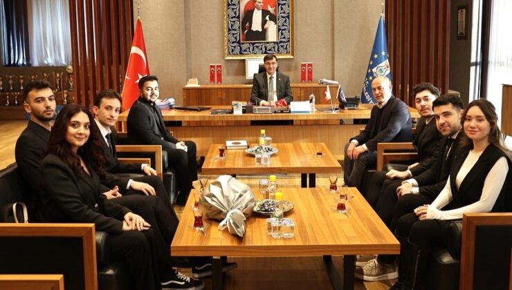 DPÜ öğrencilerinden belediyeye ziyaret