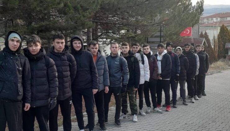 Gençler afetlere hazırlanıyor