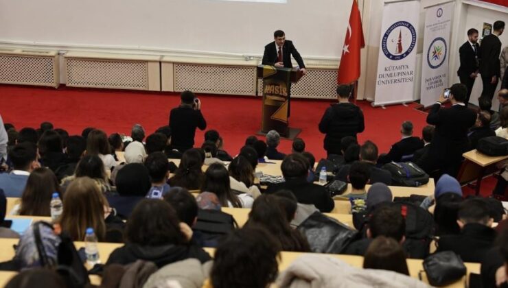 Başkan Kahveci üniversite öğrencileriyle buluştu