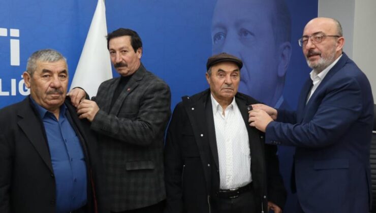 AK Parti’ye 60 yeni üye katıldı