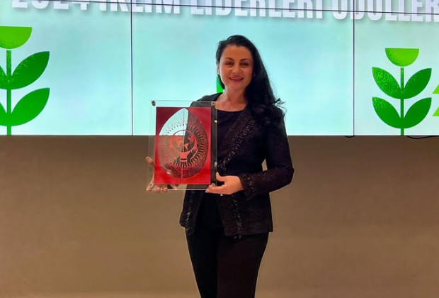 Kütahya Porselen’e doğaya saygı ödülü