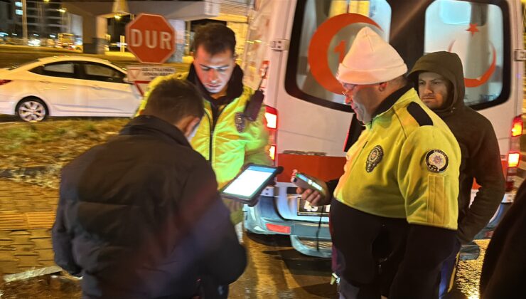 Kavşak kazasında sürücü alkollü çıktı