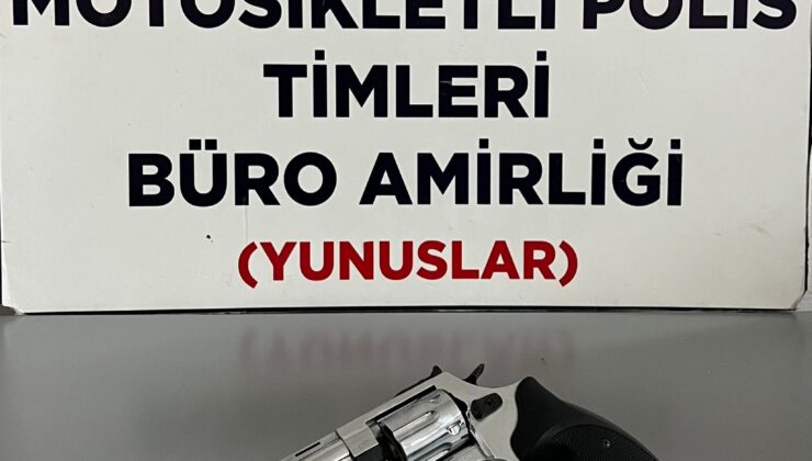 Yunus Timleri kurusıkı tabanca ele geçirdi