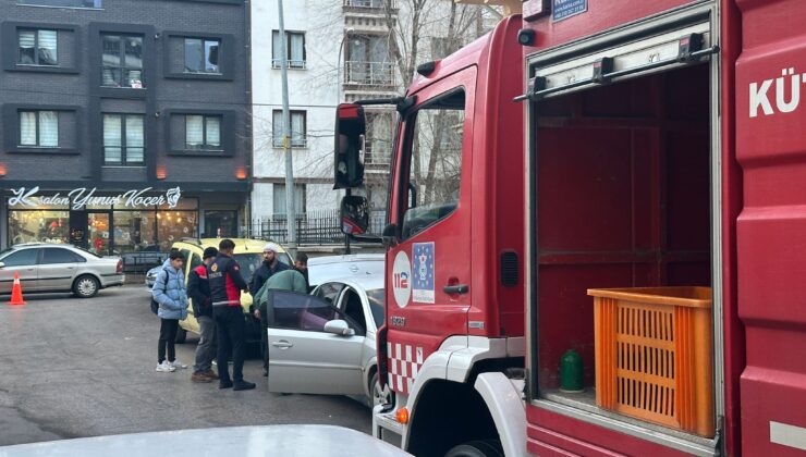 Gaz sızdıran araca itfaiye müdahale etti