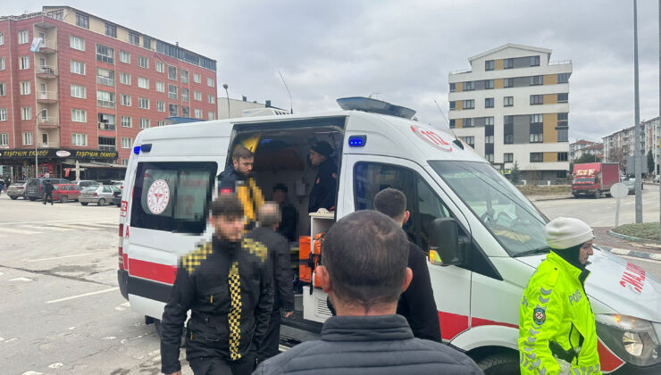 Okul servisi ile motosiklet çarpıştı
