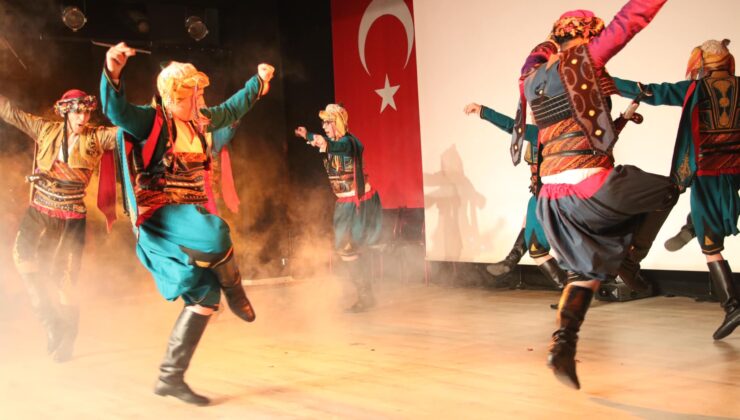 Anadolu’nun halk danslarını sergilediler