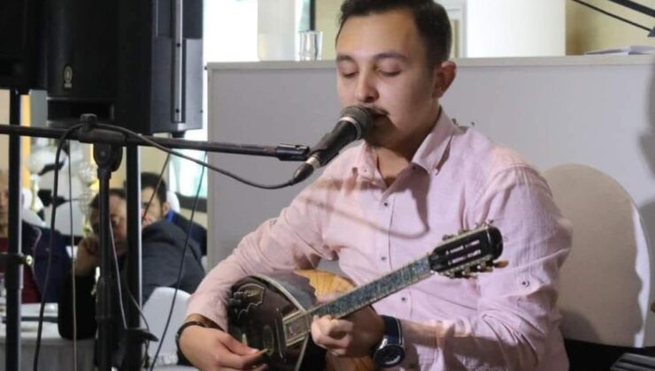 Tavşanlılı genç sanatçı Ferdi Tayfur’u örnek alıyor