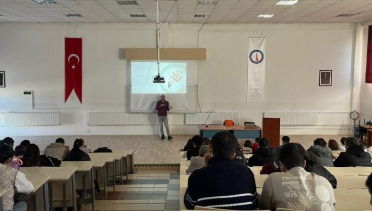 Hisarcık MYO’da ruh sağlığı ve bağımlılıkla mücadele eğitimleri