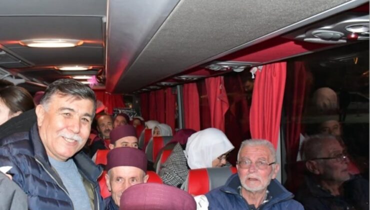 Umre kafilesi dualarla uğurlandı