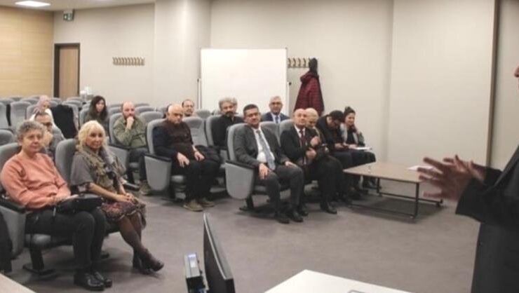 Hekimler bir araya gelerek bilgi ve deneyimlerini paylaştı