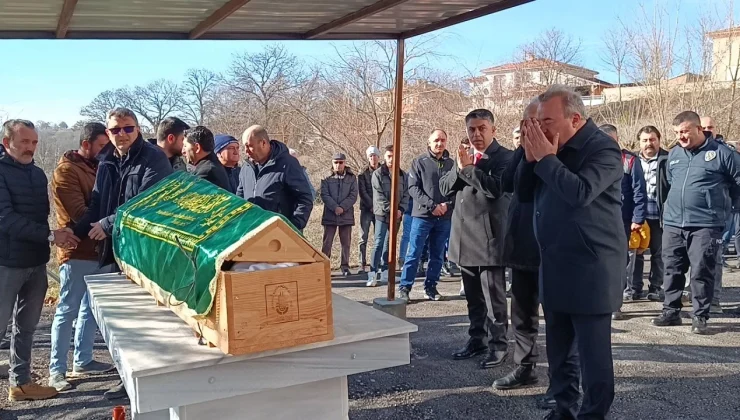 Trafik kazasında hayatını kaybeden Ateş, toprağa verildi