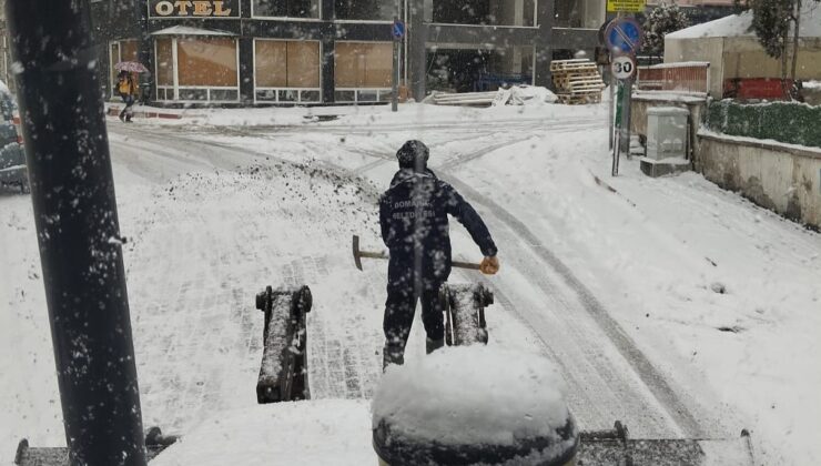 Domaniç’te kar mesaisi