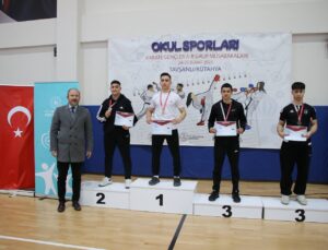 Tavşanlı’da Okul Sporları Karate Müsabakaları heyecanı