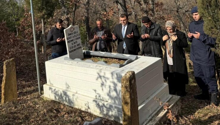 Şehit asker Ergin kabri başında anıldı