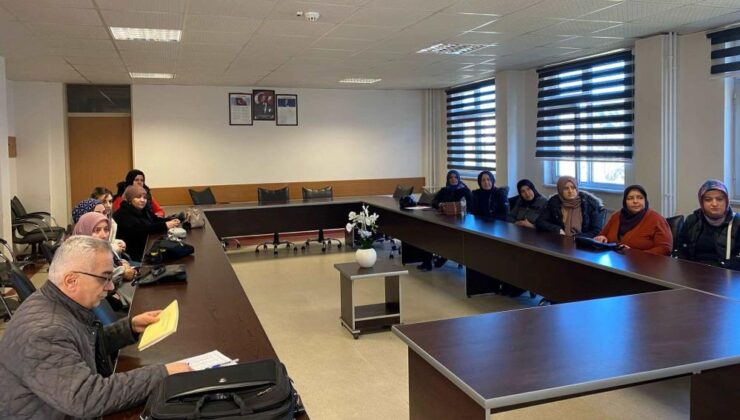 Simav’da gıda çalışanlarına hijyen eğitimi