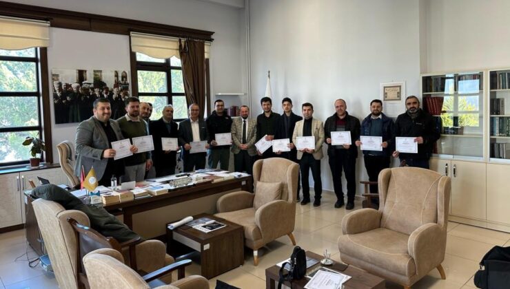 Kursta başarılı olan din görevlilerine belgeleri verildi
