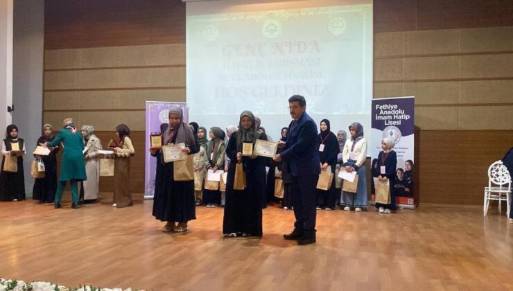 Genç hafız Zeynep Ege birincisi oldu