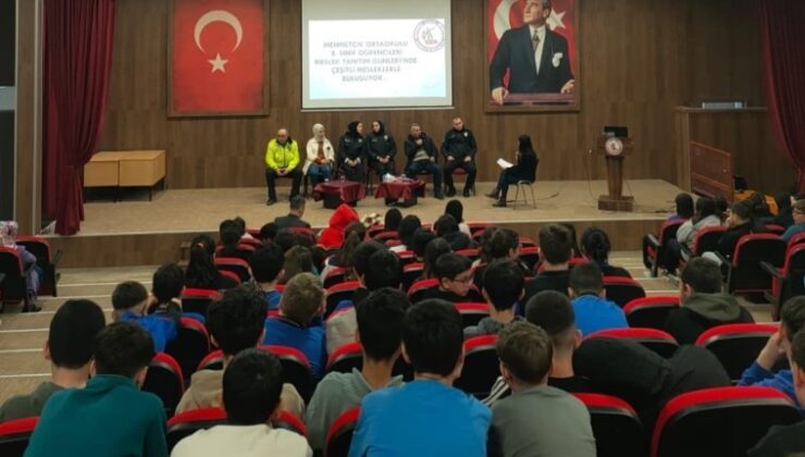 Gediz’de öğrencilere polislik mesleği tanıtıldı