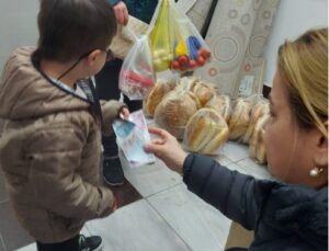 Ramazan’da çocuklara hediye ve harçlık sürprizi