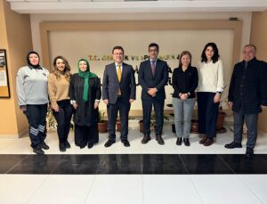Vali Yardımcısı Ovalı iftarda öğrencilerle buluştu