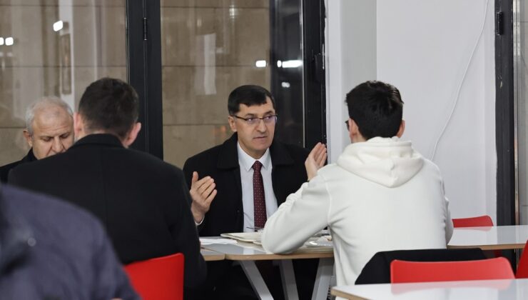 Başkan Kahveci ilk iftarını Kent Lokantası’nda yaptı