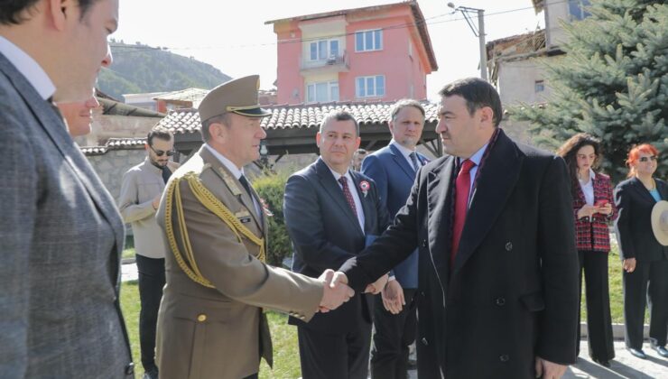 Macar Evi’nde bağımsızlık kutlaması