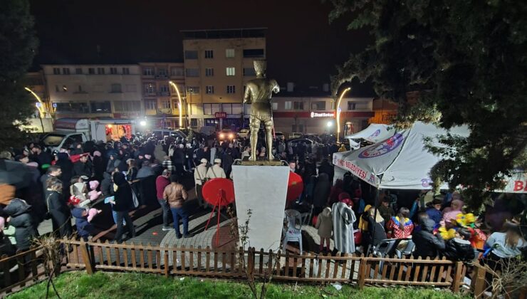 Emet’te iki gelenek bir arada gerçekleştirildi