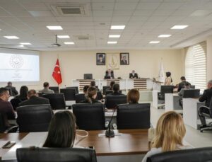 Çocukları korumaya yönelik hizmetler değerlendirildi
