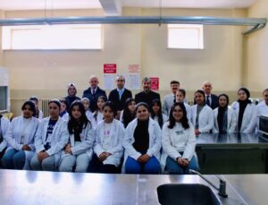 Ortaokul öğrencileri zanaat atölyeleriyle tanıştı
