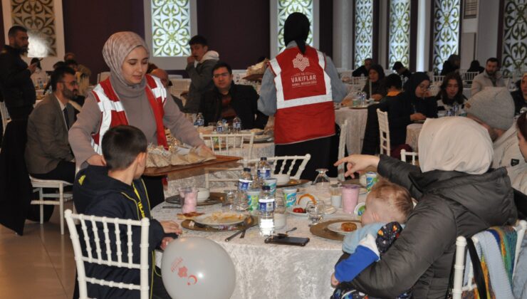 Yetim çocuklar Vakıflar’ın iftarda buluştu