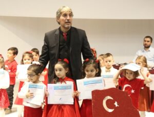 İstiklal Marşı’nı Güzel Okuma Yarışması’na büyük ilgi