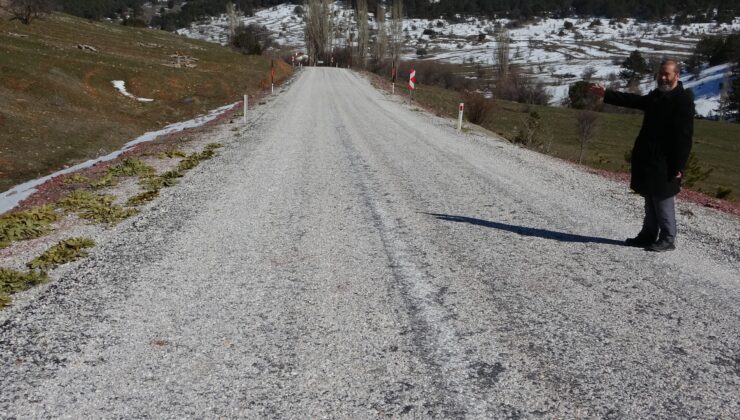 Kütahya’da yenilenen köy yolları ile ulaşım kolaylaştı