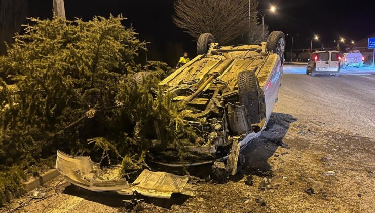 Kontrolden çıkan otomobil takla attı: 3 yaralı