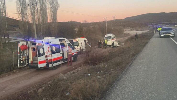 Yoldan çıkan otomobil takla attı