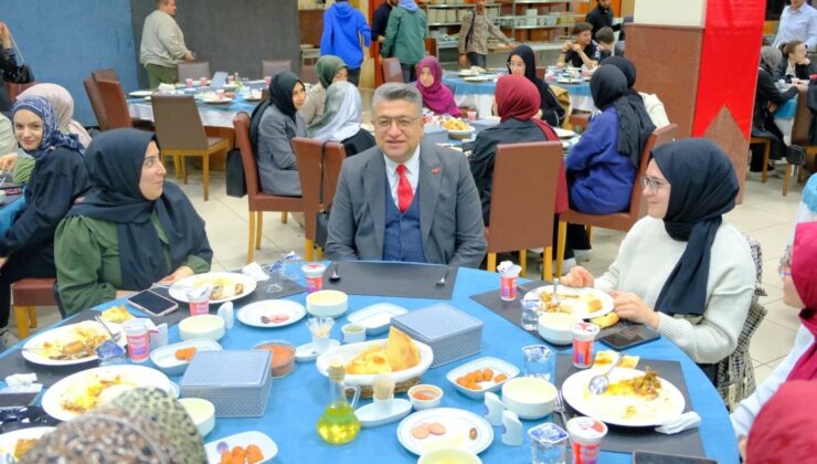 Dumlupınar Üniversitesi’nde iftar programı
