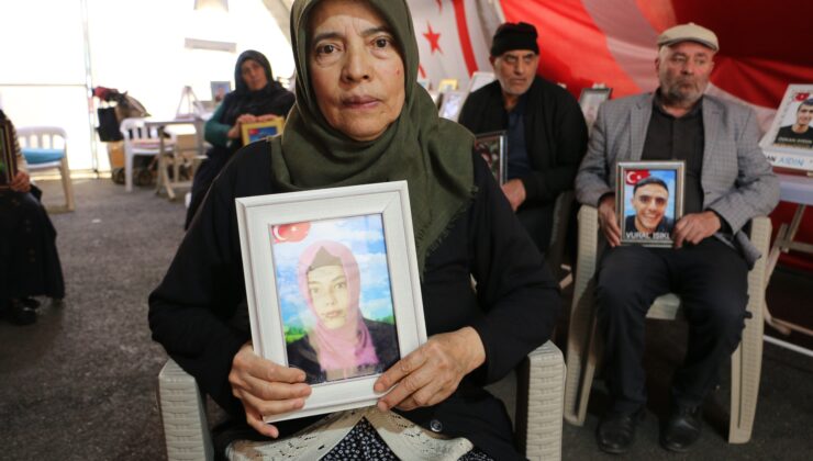 Kütahyalı anne evlat nöbetini Ramazan ayında da sürdürüyor