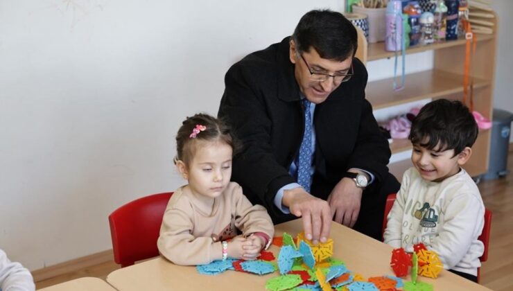 Başkan Kahveci minik öğrencilerle buluştu