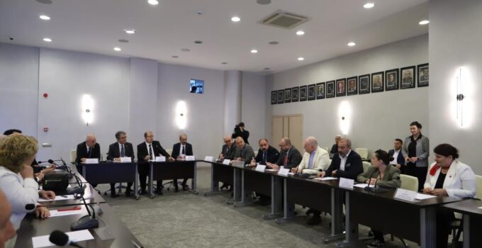 CHP Genel Başkan Yardımcısı Karatepe’den KUTSO’ya ziyaret