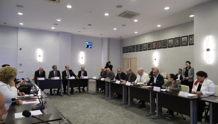 CHP Genel Başkan Yardımcısı Karatepe’den KUTSO’ya ziyaret