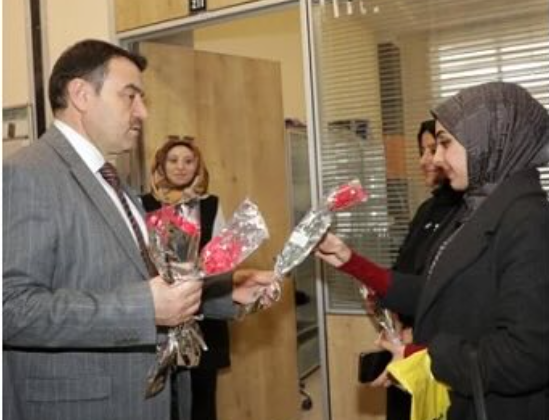 Vali Işın’dan kadın personel ile bir araya geldi