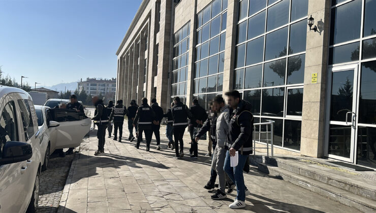 Suç örgütü operasyonunda 6 şüpheli adliyede