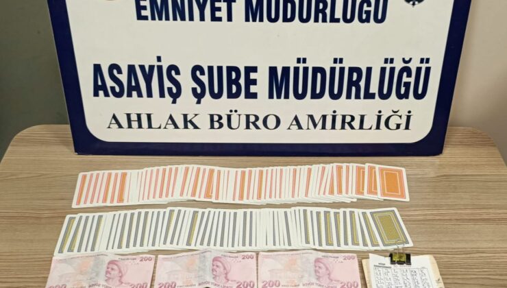 Ahlak Büro’dan kıraathanelere denetim! Kumar oynayan 5 kişi yakalandı