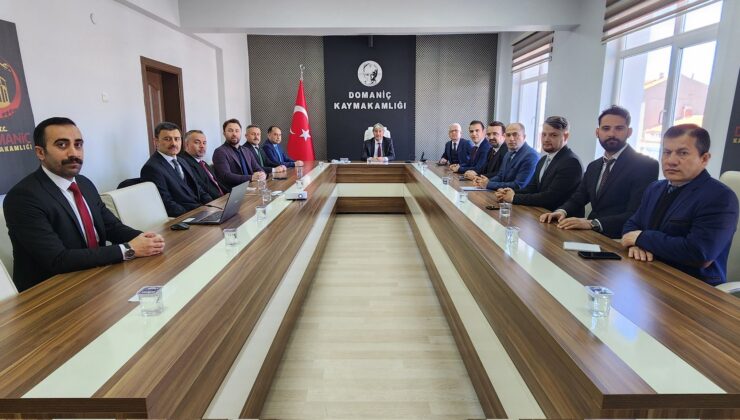 Mustafa Yılmaz, okul ve kurum müdürleriyle bir araya geldi