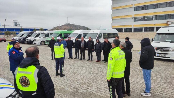 Öğrencilerin güvenli ulaşımı için denetimler sürüyor