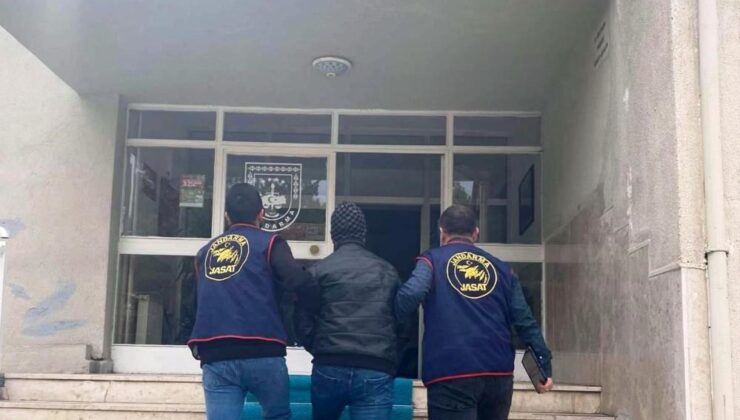 Jandarma aranan 88 kişiyi yakaladı