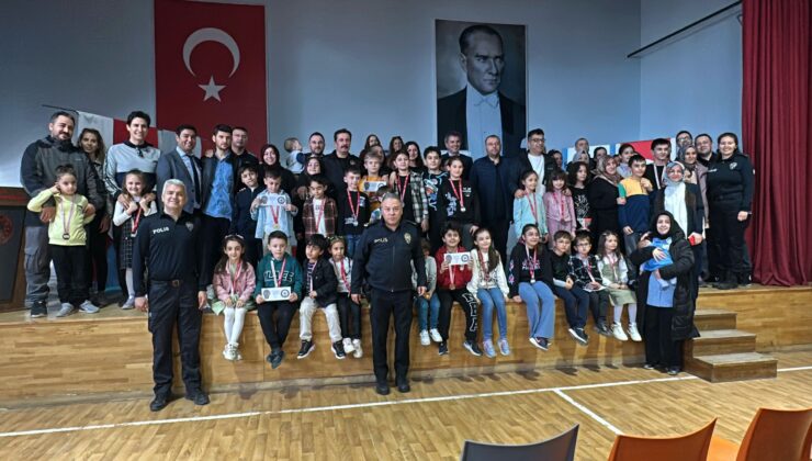 Kütahya Emniyeti öğrencileri satranç turnuvasında buluşturdu