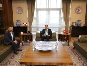 Milletvekili Ahmet Erbaş Vali Musa Işın’ı ziyaret etti