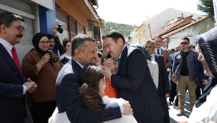 İşaret Dili Atölyesi ve Girişimci Çocuklar Atölyesi açıldı