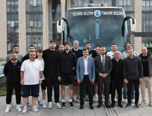 Başkan Eyüp Kahveci Kütahya Belediyespor’u finallere uğurladı